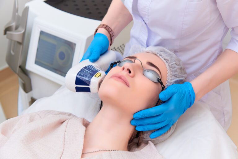 facial-treatment-in-the-clinic-2025-01-09-01-02-07-utc